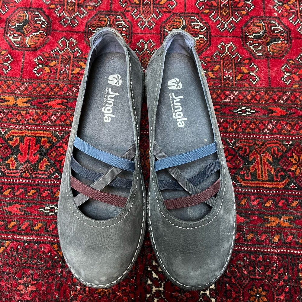 Women's Gray and Blue Leather Shoes